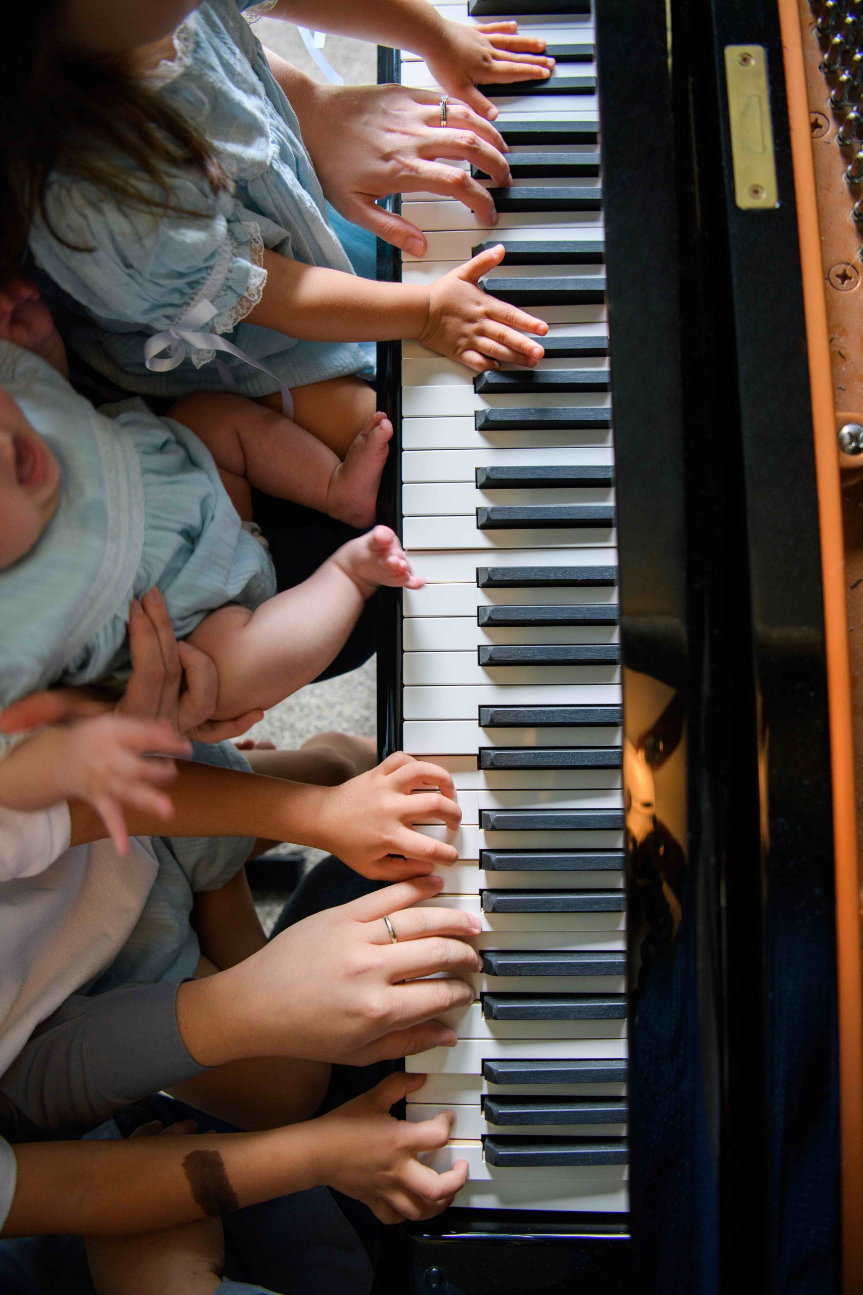 family piano hands